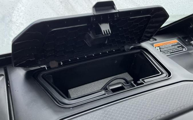 2026 Can-Am® Defender Limited HD11