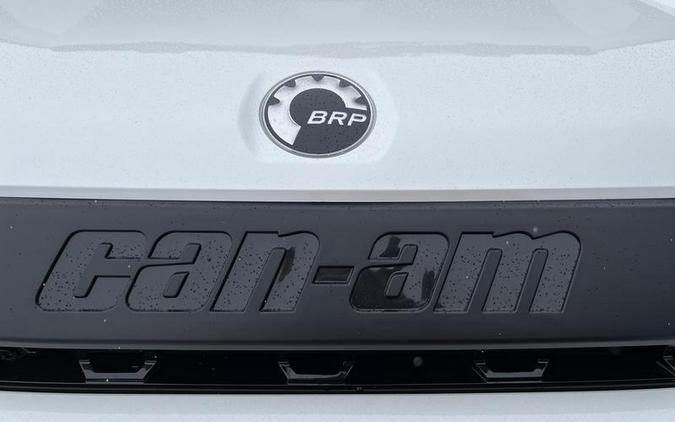 2026 Can-Am® Defender Limited HD11