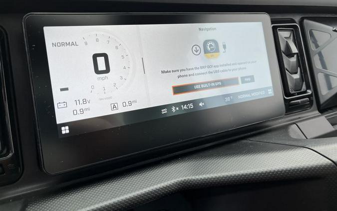 2026 Can-Am® Defender Limited HD11