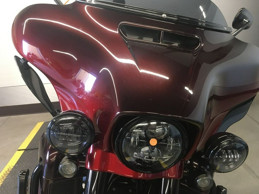 2018 Harley-Davidson® FLHTKSE - CVO™ Limited