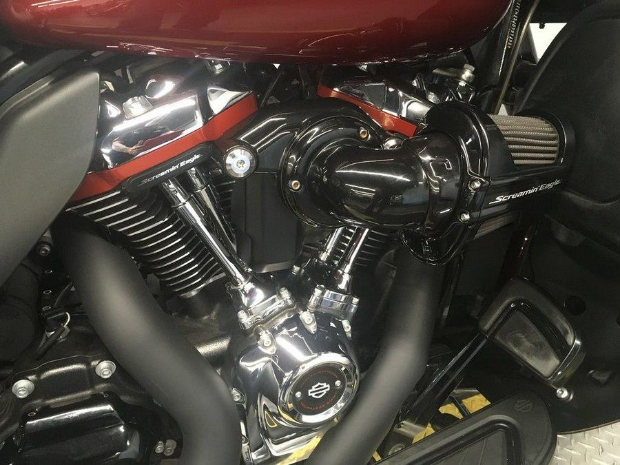 2018 Harley-Davidson® FLHTKSE - CVO™ Limited