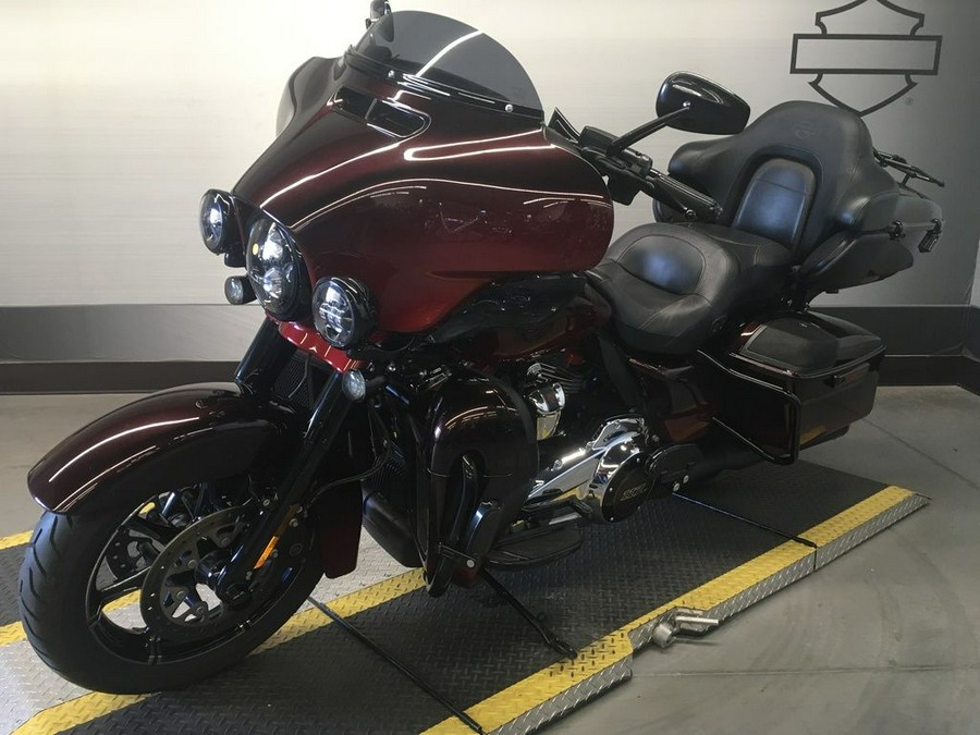 2018 Harley-Davidson® FLHTKSE - CVO™ Limited