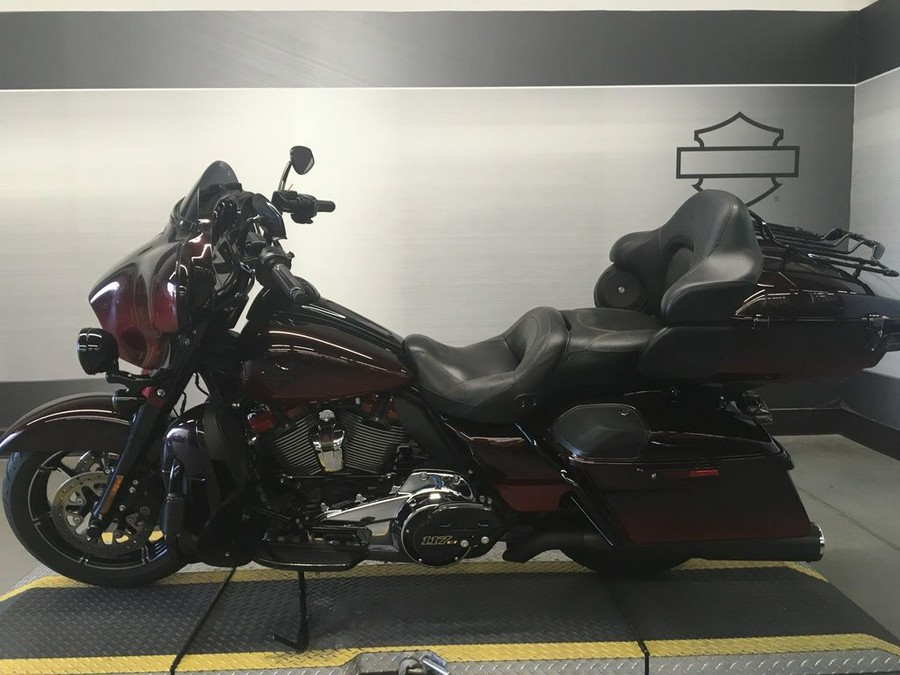 2018 Harley-Davidson® FLHTKSE - CVO™ Limited