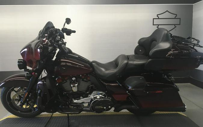 2018 Harley-Davidson® FLHTKSE - CVO™ Limited