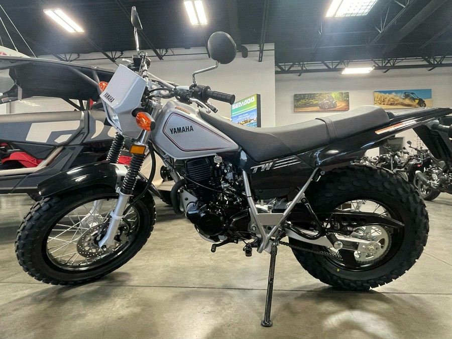 2024 Yamaha TW200