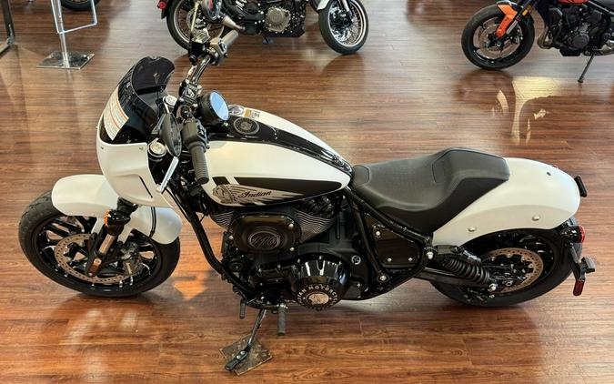 2024 Indian Motorcycle® Sport Chief Ghost White Metallic Smoke