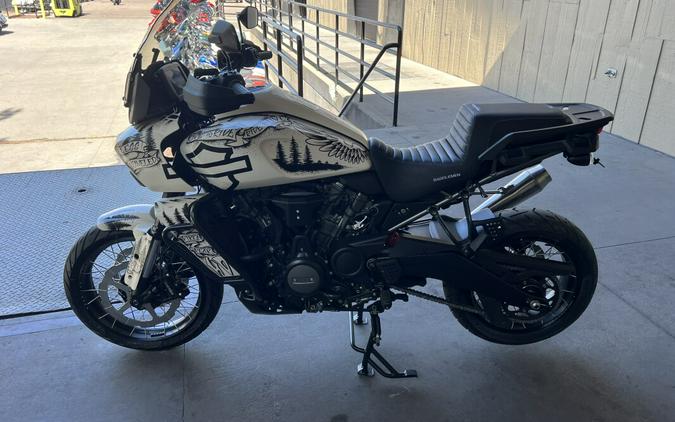 2023 Harley-Davidson® Pan America™ 1250 Special