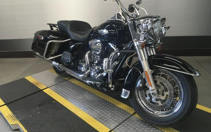 2015 Harley-Davidson® FLHR - Road King®