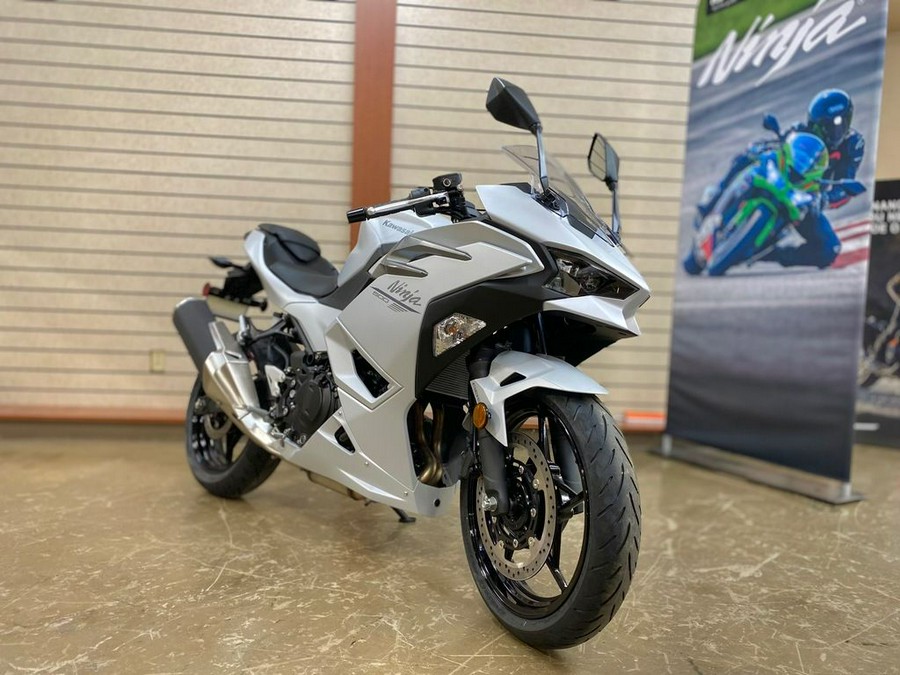 2024 Kawasaki Ninja® 500 ABS