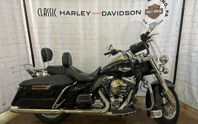 2014 Harley-Davidson Road King FLHR Vivid Black