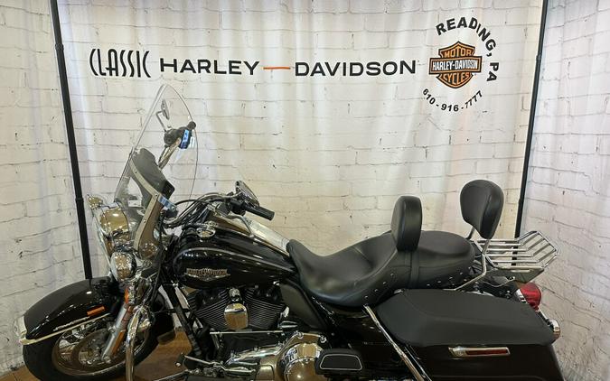 2014 Harley-Davidson Road King FLHR Vivid Black