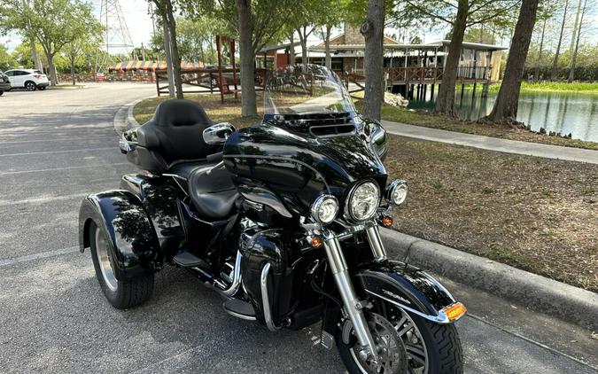 2017 Harley-Davidson® Tri Glide® Ultra