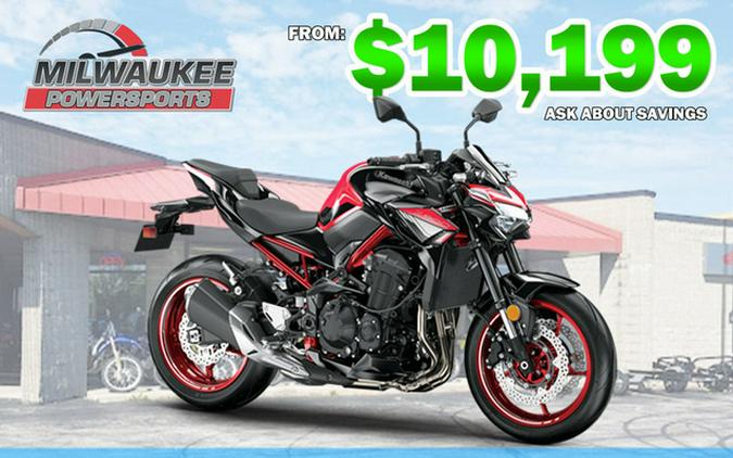 2024 Kawasaki Z900 ABS Candy Persimmon RedEbony