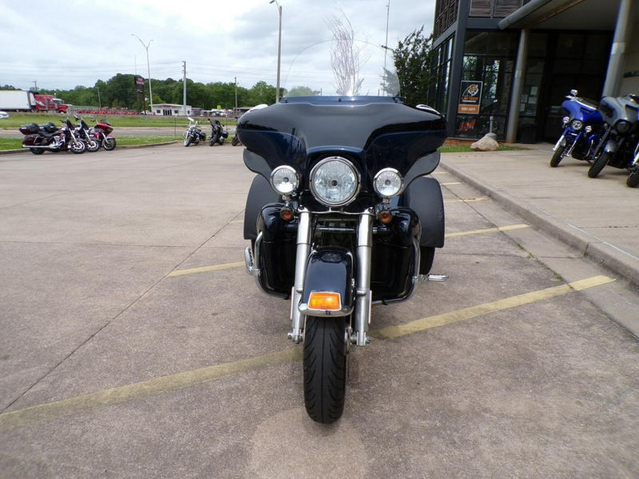 2013 Harley-Davidson® FLHTCUTG - Tri Glide® Ultra Classic®