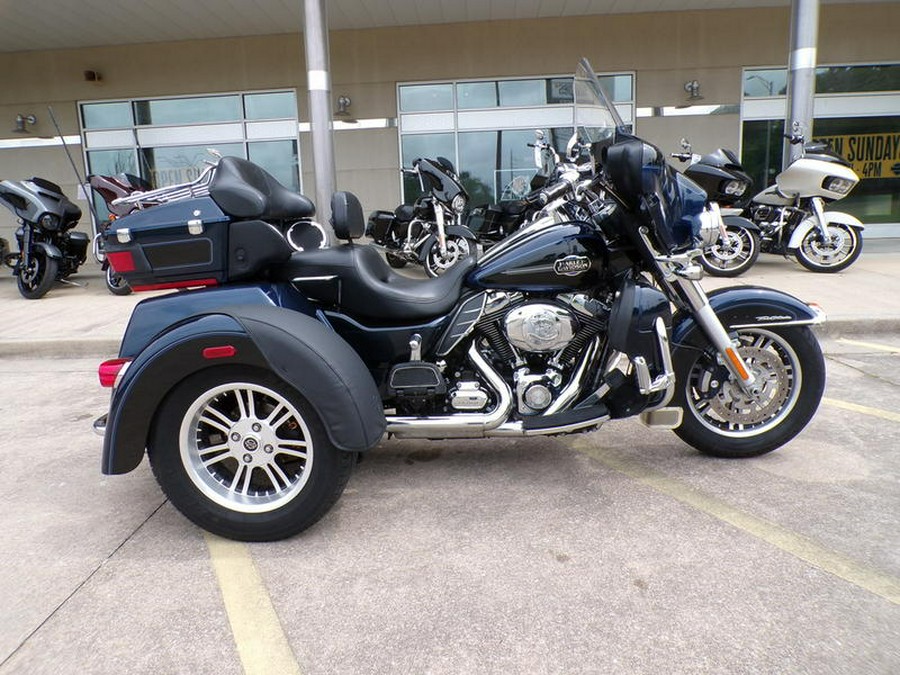 2013 Harley-Davidson® FLHTCUTG - Tri Glide® Ultra Classic®