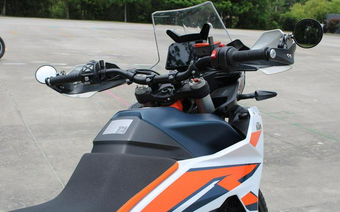 2023 KTM 890 Adventure