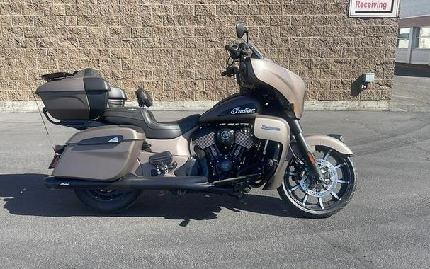 2021 Indian Motorcycle® Roadmaster® Dark Horse® Bronze Smoke