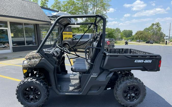 2023 Can-Am® Defender DPS HD7 Mossy Oak Break-Up Country Camo