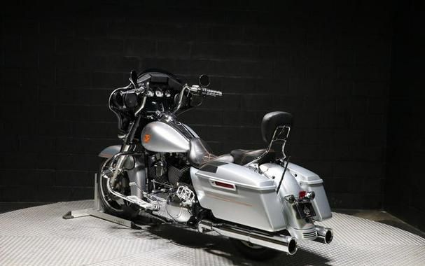 2015 Harley-Davidson® FLHXS - Street Glide® Special