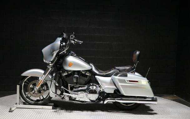 2015 Harley-Davidson® FLHXS - Street Glide® Special