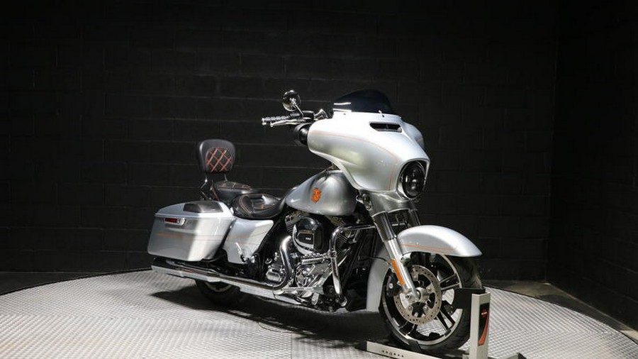 2015 Harley-Davidson® FLHXS - Street Glide® Special