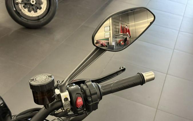 2025 Ducati Streetfighter V4 SP2 Winter Test