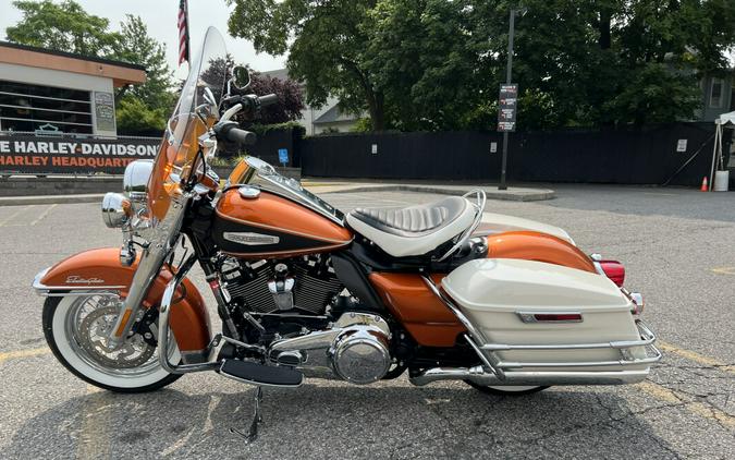 2023 Harley-Davidson Electra Glide Highway King HI-FI Orange/Birch White