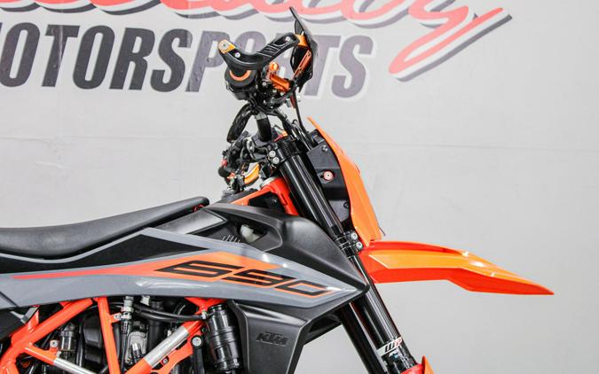2021 KTM 690 SMC R
