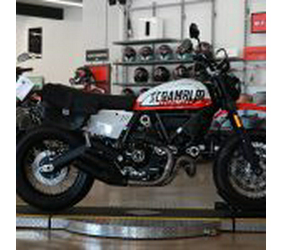 2022 Ducati Scarmbler Urban Motard