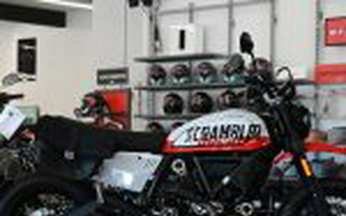 2022 Ducati Scarmbler Urban Motard