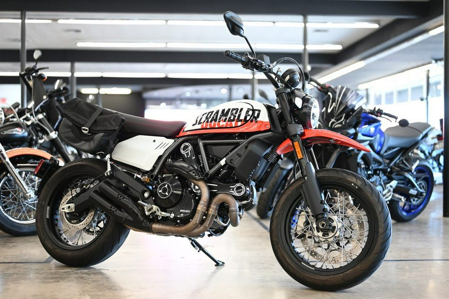 2022 Ducati Scarmbler Urban Motard