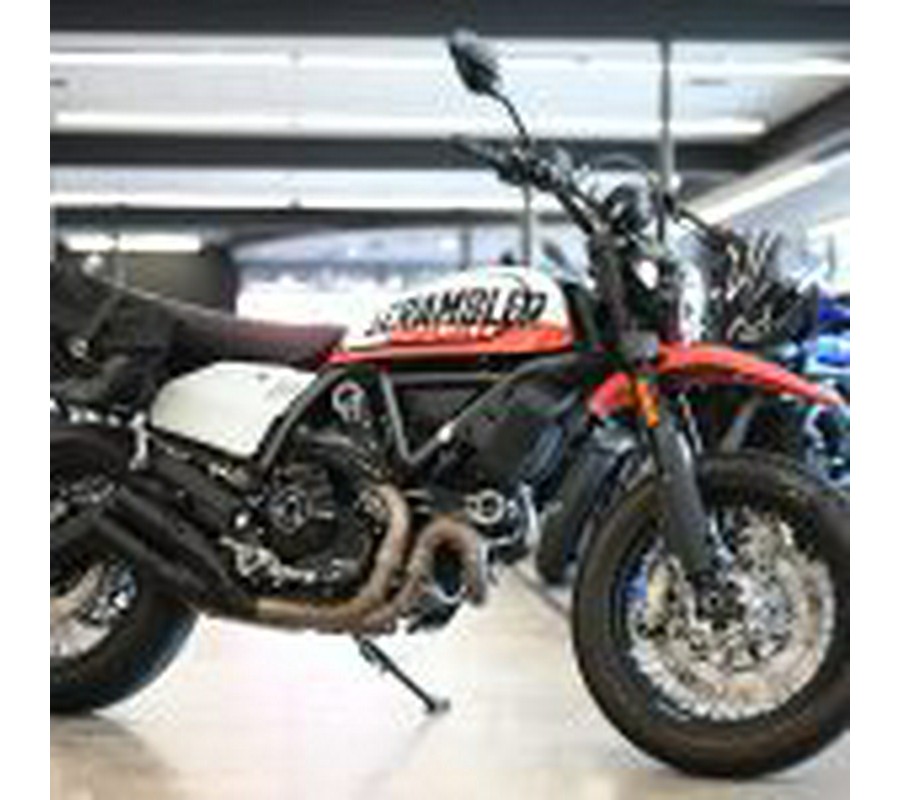 2022 Ducati Scarmbler Urban Motard