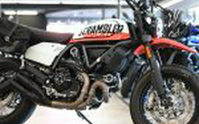 2022 Ducati Scarmbler Urban Motard