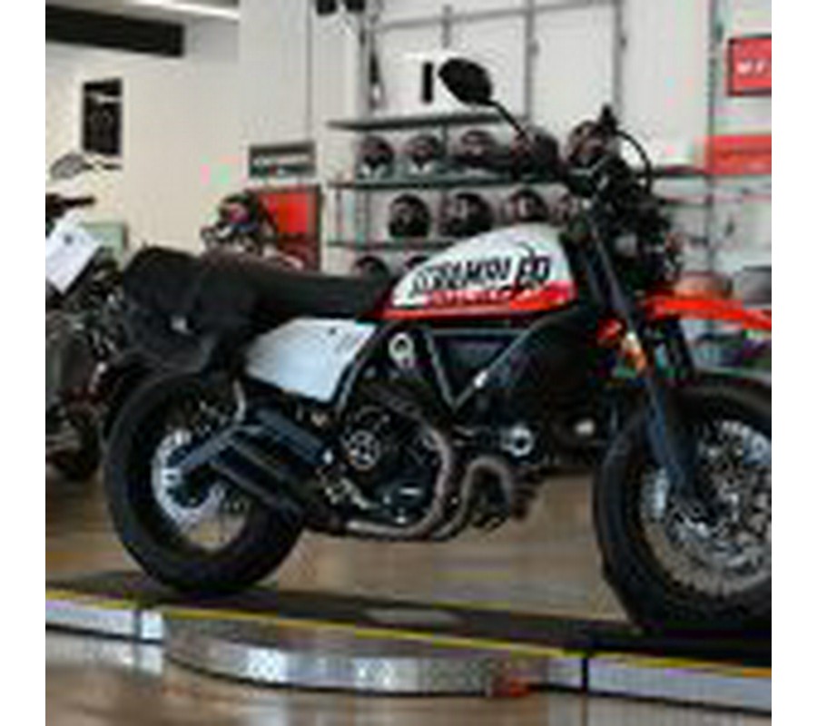 2022 Ducati Scarmbler Urban Motard