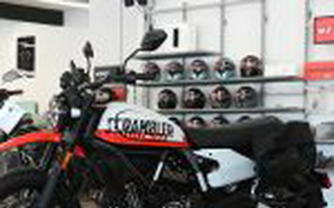 2022 Ducati Scarmbler Urban Motard