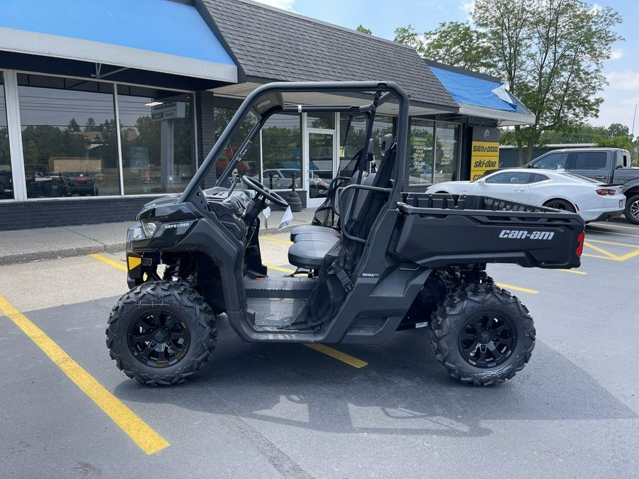 2023 Can-Am® Defender DPS HD9 Timeless Black