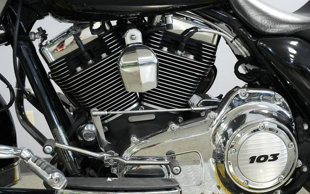 2013 Harley-Davidson® FLHR - Road King®
