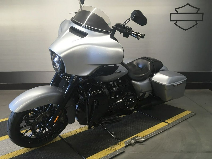 2019 Harley-Davidson® FLHXS - Street Glide® Special