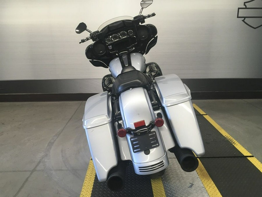 2019 Harley-Davidson® FLHXS - Street Glide® Special