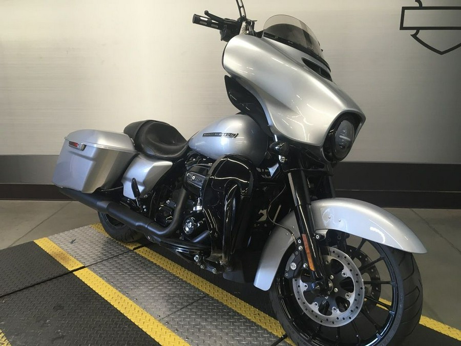 2019 Harley-Davidson® FLHXS - Street Glide® Special