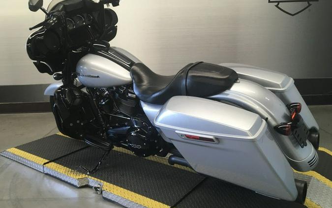 2019 Harley-Davidson® FLHXS - Street Glide® Special
