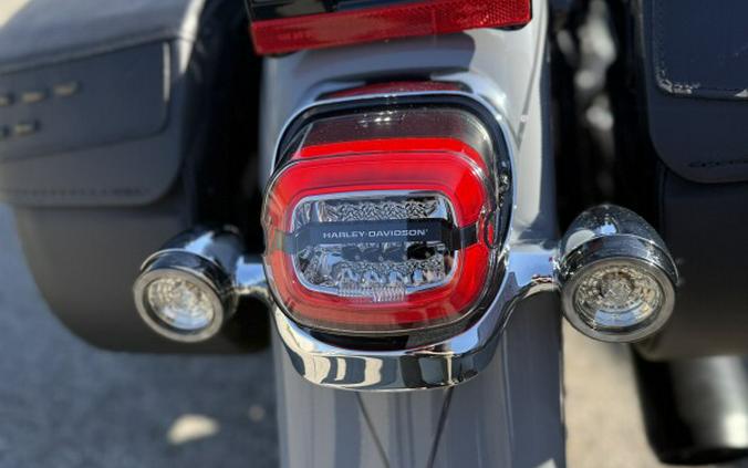 Harley-Davidson® Heritage Classic® 2026 FLHC 34626867 DRK BILIARD GRY