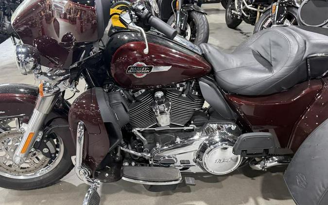 2022 Harley-Davidson® FLHTCUTG - Tri Glide® Ultra