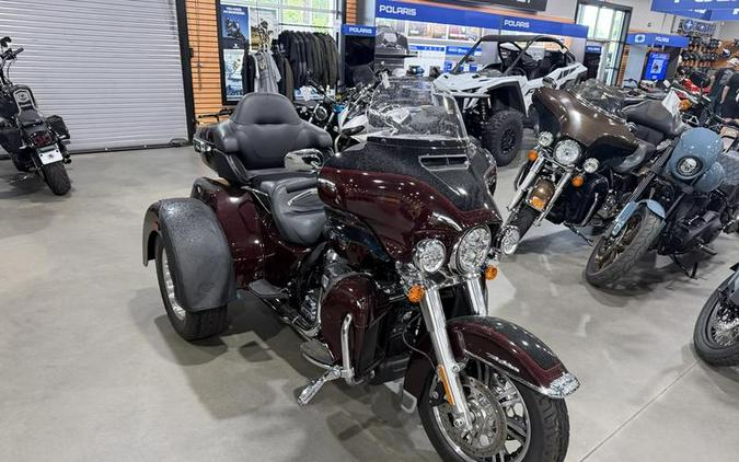 2022 Harley-Davidson® FLHTCUTG - Tri Glide® Ultra
