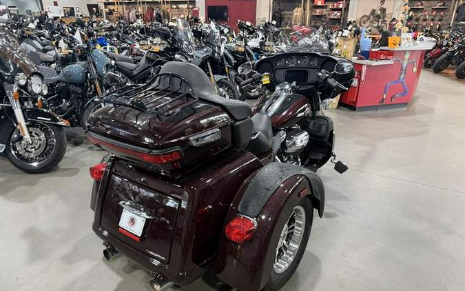 2022 Harley-Davidson® FLHTCUTG - Tri Glide® Ultra