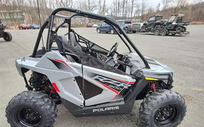 2024 Polaris RZR 200 EFI