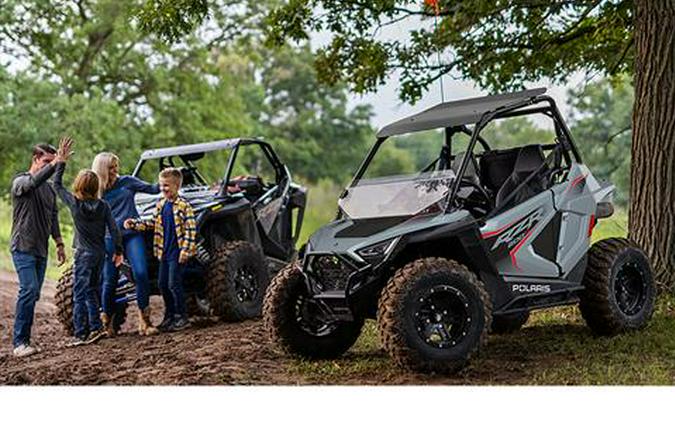 2024 Polaris RZR 200 EFI