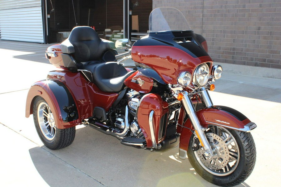 2024 Harley-Davidson® FLHTCUTG - Tri Glide® Ultra