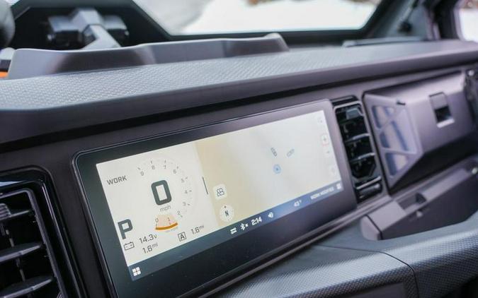 2026 Can-Am® Defender Limited HD11 Desert Tan & Carbon Black