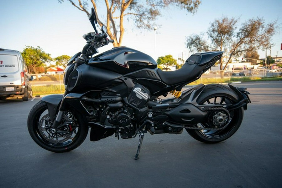 2024 Ducati Diavel V4 Black V4